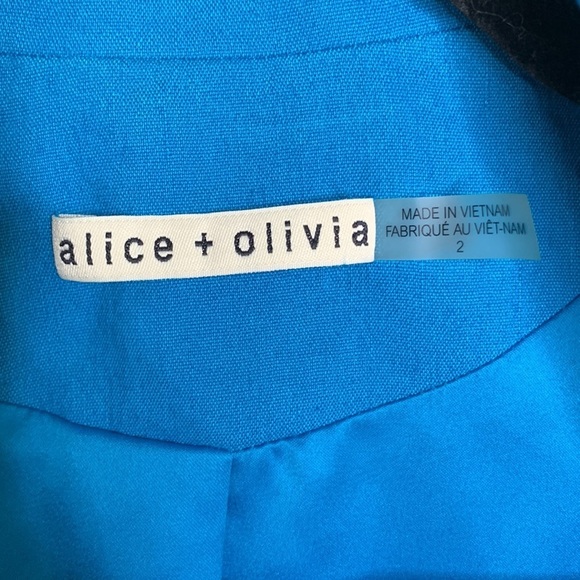Alice + Olivia Pailey Fitted Linen Blend Blazer in Ocean Blue - Picture 5 of 7